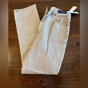 Abercrombie & Fitch The 90s Straight Jean